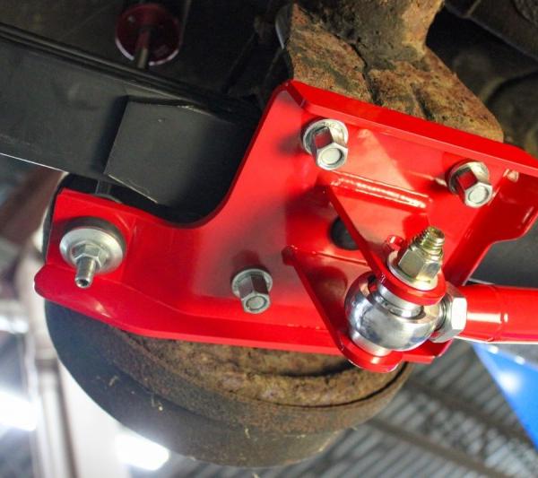 UMI Performance 262824-R