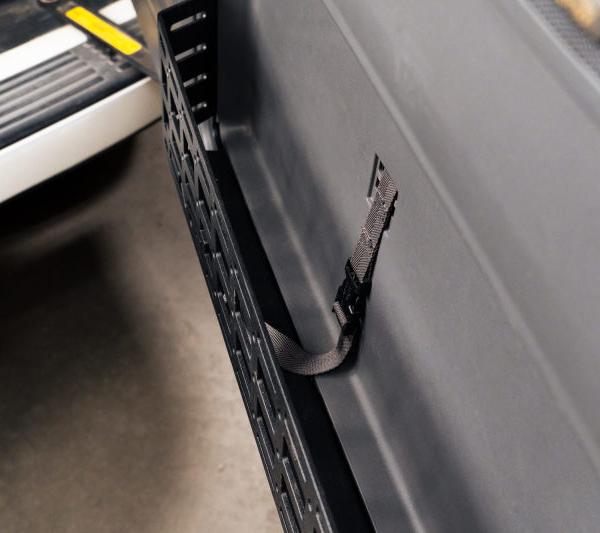 DV8 Offroad MPGX-03