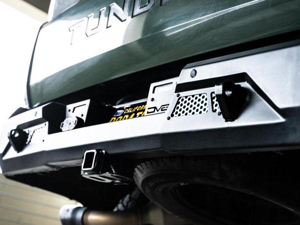 DV8 Offroad RBTT2-04