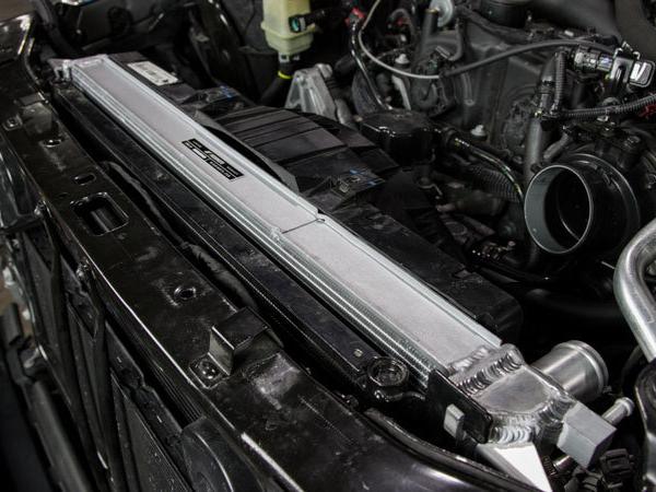 Mishimoto MMRAD-JL-18