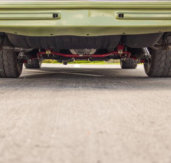 UMI Performance 3044-275-R