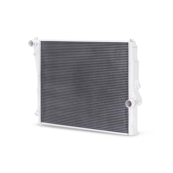 Mishimoto MMRAD-E46-323