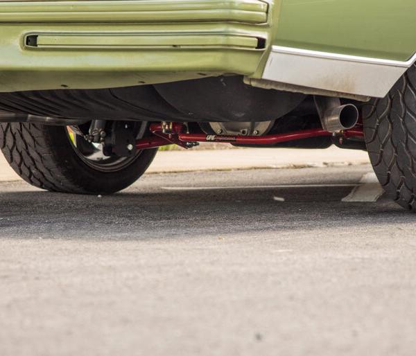 UMI Performance 3044-275-R