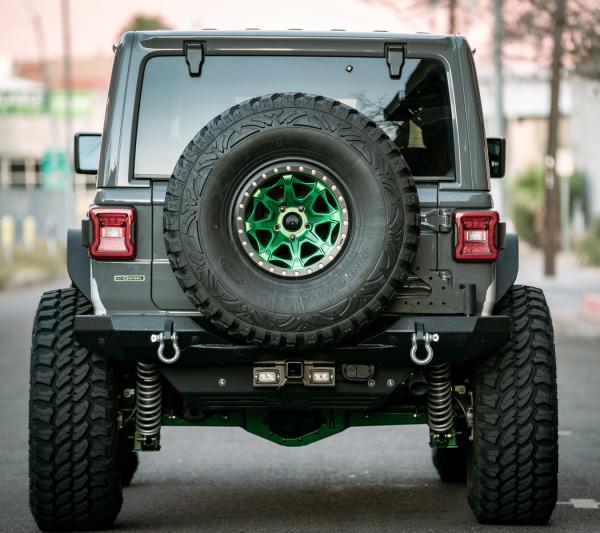 DV8 Offroad AHJP-01