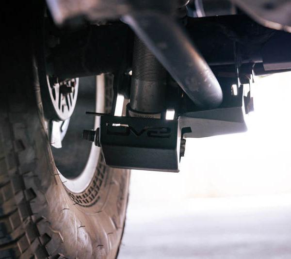 DV8 Offroad SPBR-04