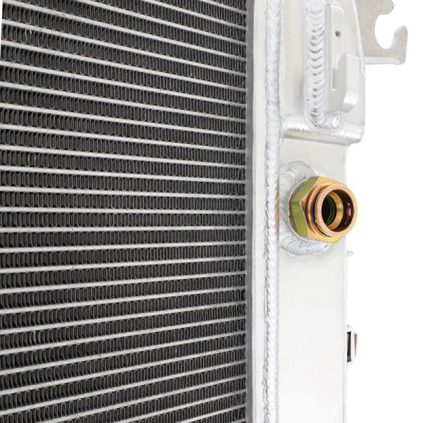 Mishimoto MMRAD-DMAX-17