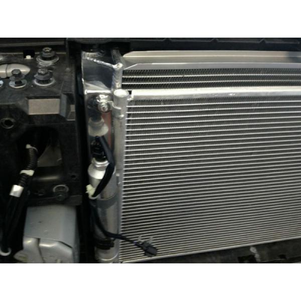 Mishimoto MMRAD-370Z-09