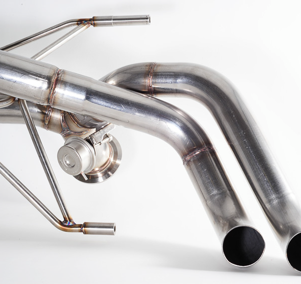 AWE Tuning 3025-31014